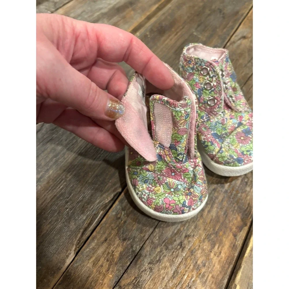 Toms‎ floral toddler shoes booties